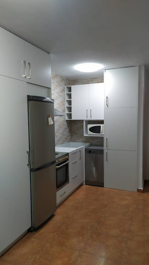 Cocina a medida con zona de office